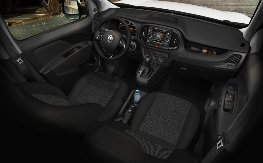  Dodge Ram ProMaster City SLT Wagon 2015 года  (фото 10 из 22)